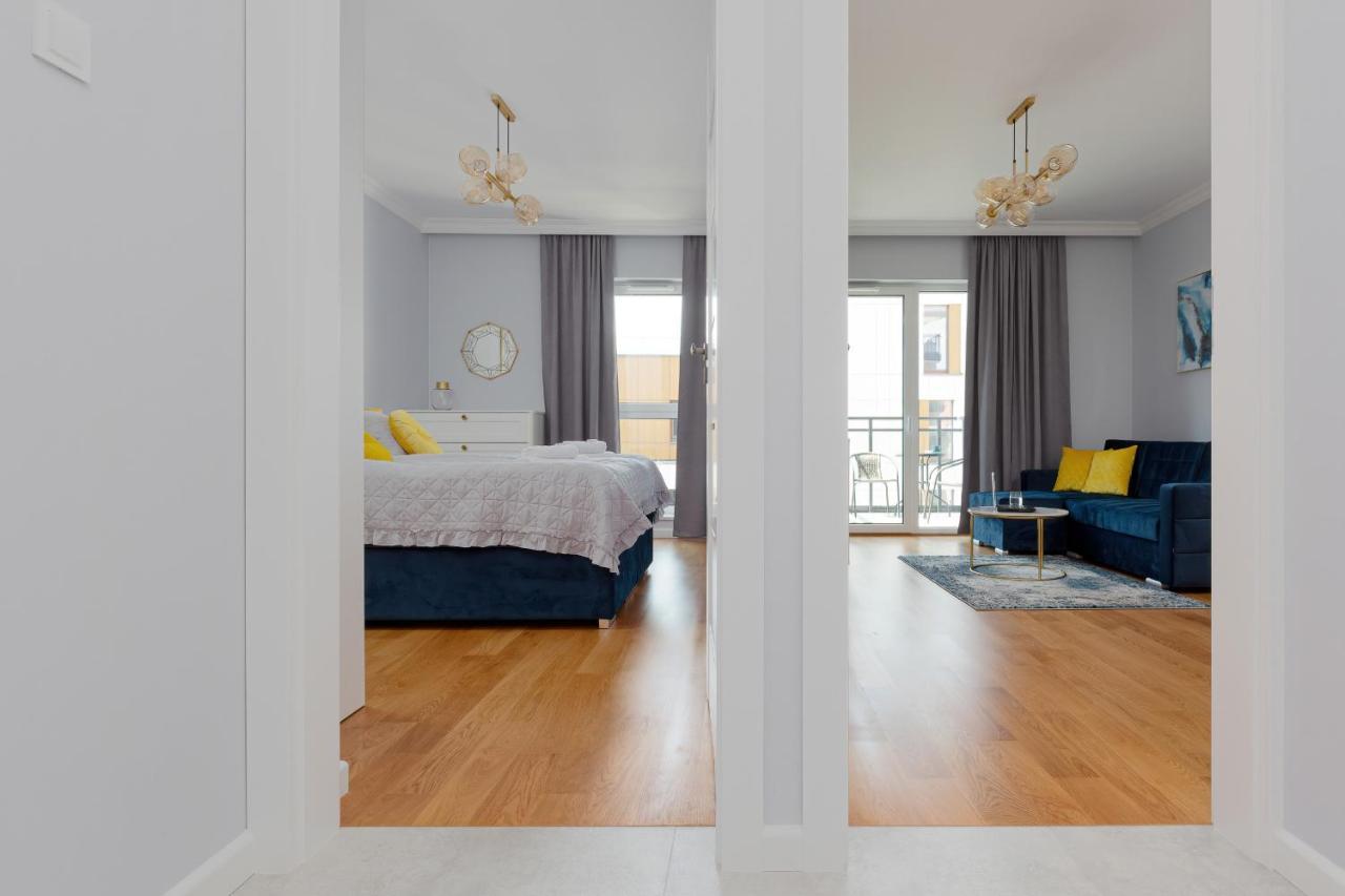 Apartament Dom Przy Okrzei By Renters Prestige Варшава Екстериор снимка